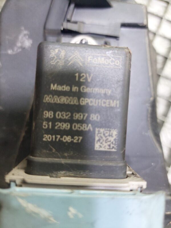 Releu bujii Citroen C4 Picasso 1.6 hdi 2017 cod 9803299780