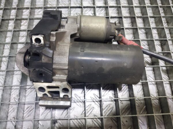 20250830_175418.jpg Electromotor BMW Seria 5 2.0 diesel cod motor N47D20C cod 8506657