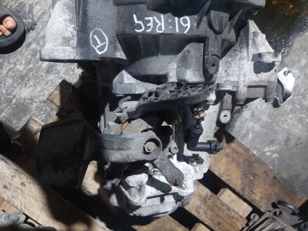 20250905_183125-rotated-1.jpg Cutie viteze manuala 6 trepte VW Passat B7 1.6 TDI Start-Stop cod motor CAYC cod MYP