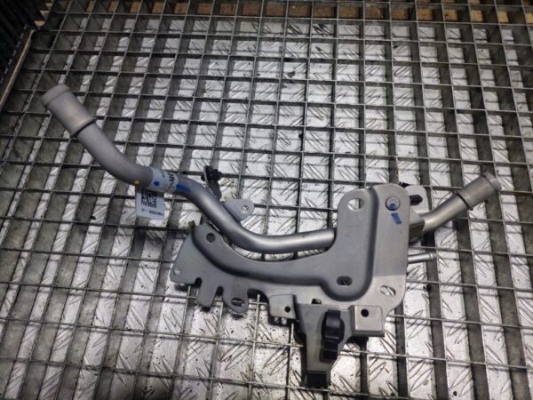 Conducta apa Dacia Duster 2 1.0 TCE cod motor H4D470 cod 210457203R