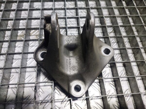Suport motor Renault Megane III 2.0 DCi 150 Cp Euro 5 cod M9R615 cod 113320020R