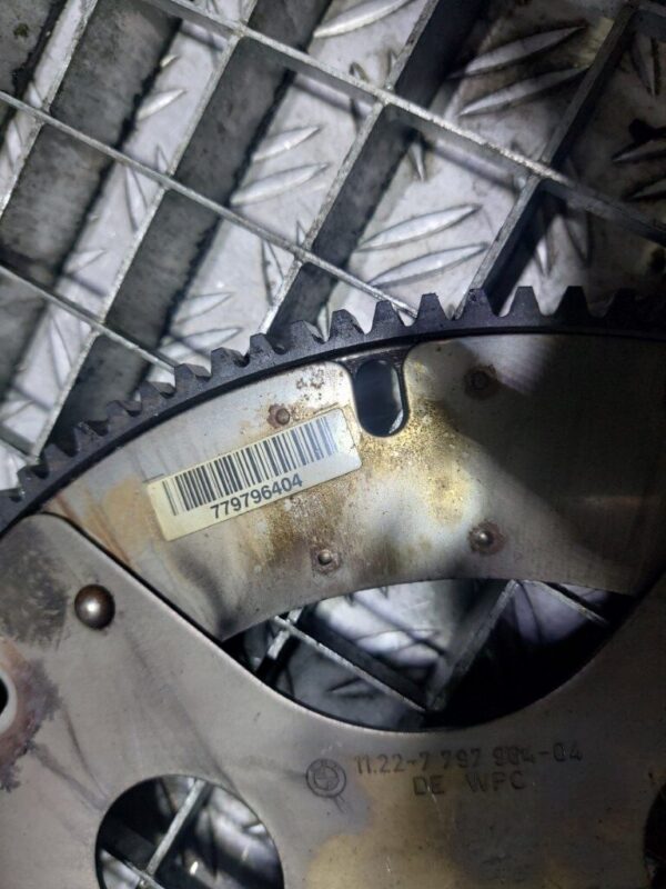 Coroana volanta BMW Seria 3 E90 2.0 D 177 CP cod motor N47D20A cod 7797964-04