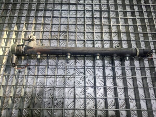 Rampa injectoare cu regulatoare Mercedes Sprinter 2.2 CDI cod 0445214073 / A6460700295