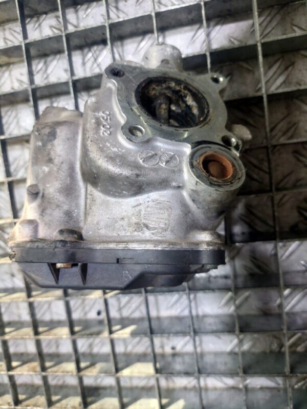 20250930_164127-rotated-1.jpg Egr Mercedes-Benz Sprinter 906 2009 2.2 Motorina cod A2C83261000 / A6511400660