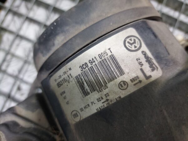 Far stanga Volkswagen Passat B6 2005-2010 cod 3C0941005T