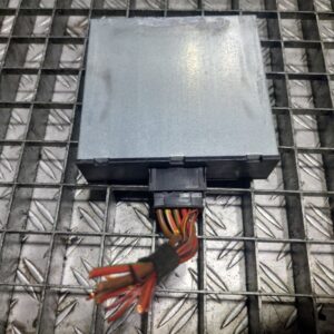 Modul convertizor tensiune BMW Seria 1 E87 LCI cod 912708802