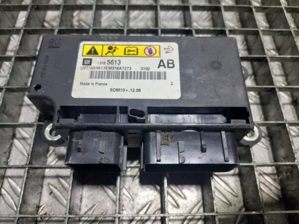 Calculator Airbag Opel Astra J Facelift 1.7 CDTI 2014 cod 13585613