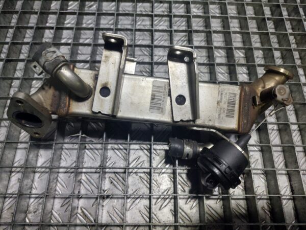 Racitor gaze Nissan X-Trail T31 2007 2.0 diesel cod 8200719993C / H8200620695