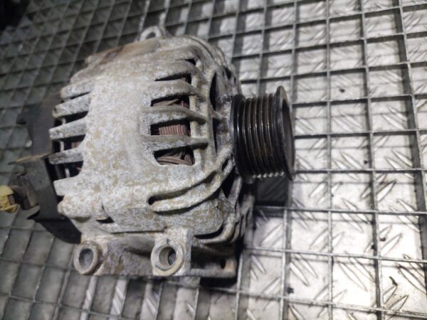 Alternator Opel Insignia A Hatchback (G09) 1.6 CDTi cod motor LVM cod 13586366