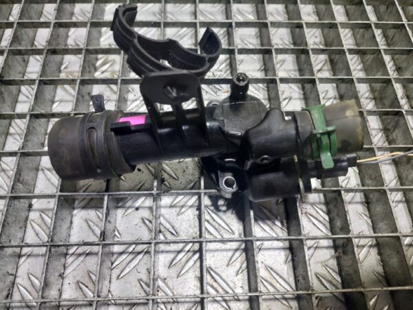 Carcasa termostat Renault Megane 2 1.5 dci cod motor K9K766