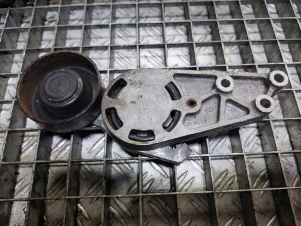 20251008_164712.jpg Intinzator Rola Audi A4 B7 2.0 TFSI 200 cp cod motor BGB cod 06B903133A