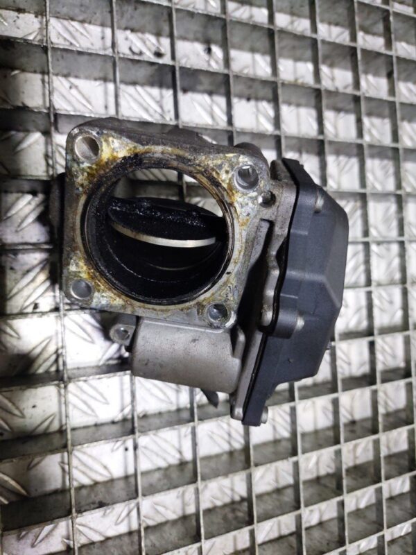 Clapeta acceleratie Hyundai i30 1.6 CRDi cod motor D4FD cod 351002A900