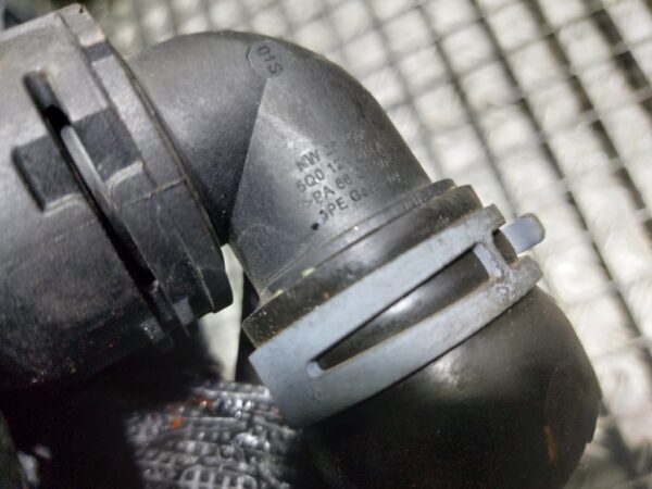 Flansa lichid racire Audi A3 Hatchback (8V1, 8VK) 1.6 TDI 110 Cp cod motor CRK cod 5Q0121619A