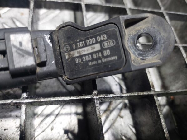 Senzor Presiune Aer Peugeot 306 Hatchback 1.6 VTI cod motor 5F01 / 5FS cod 9639381480 / 0261230043