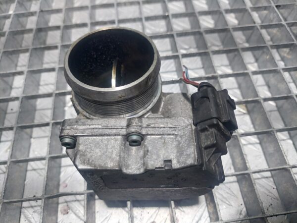 Clapeta acceleratie Audi A6 C6 Sedan (4F2) 2.7 tdi cod motor CGKA cod 4E0145950J