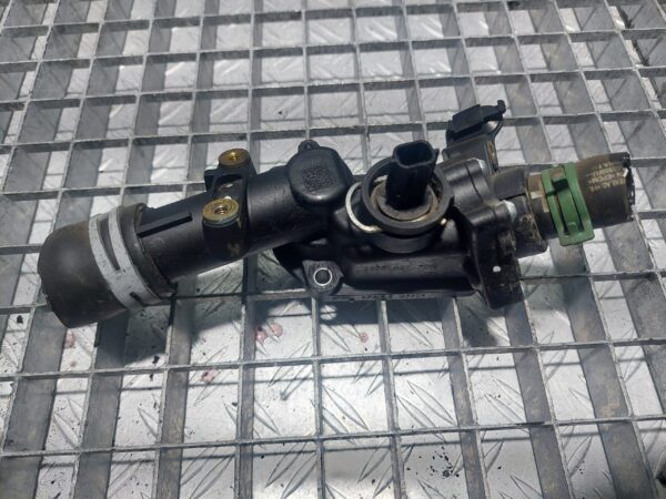 Termostat Renault Megane III Hatchback (BZ0/1) 1.5 dci cod motor K9K612 cod 110602770R