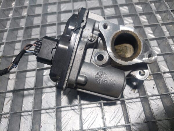 Supapa EGR Renault Megane 3 1.5 dCi cod motor K9K 612 cod 147109913R