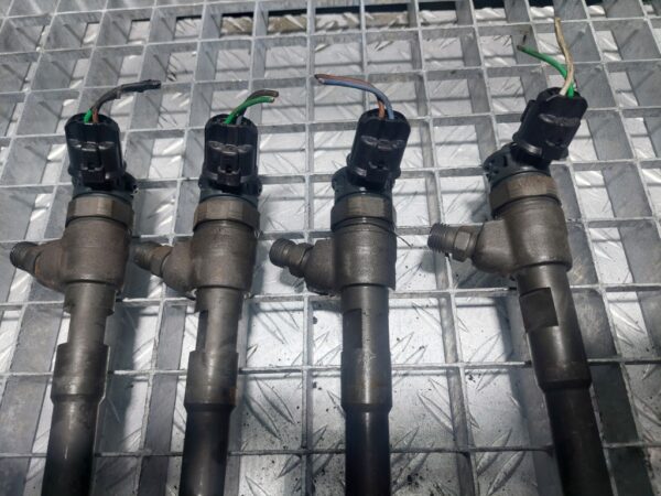 20251015_175416.jpg Injector Renault Kangoo II Express (FW) 1.5 dci cod motor K9K612 cod H8201453073 / 0445110652