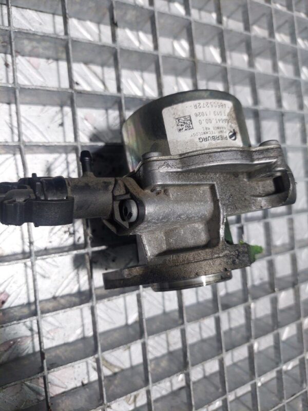 Pompa vacuum Renault Kadjar (HA_, HL_) 1.5 dci cod motor K9K628 cod 146505272R