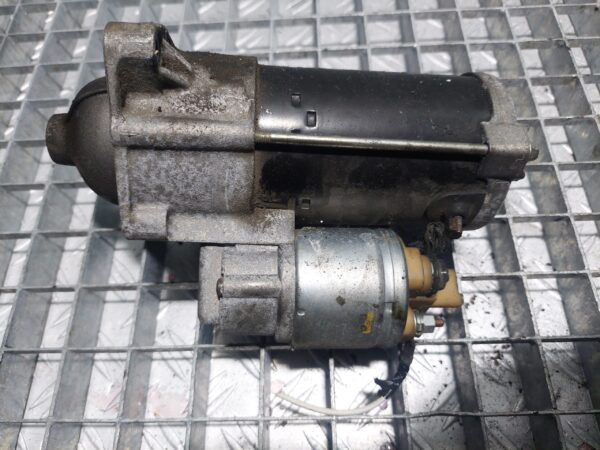 Electromotor Renault Clio III 1.5 dci cod motor K9K628 cod 233006508R