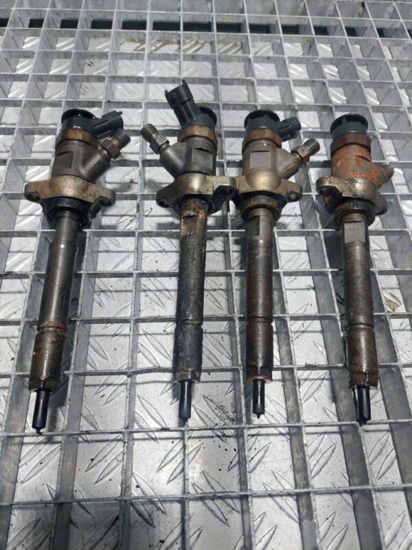 Injector Peugeot 308 I SW (4E, 4H) 1.6 hdi 90 cp cod motor 9H02 (9hx) cod 0445110297