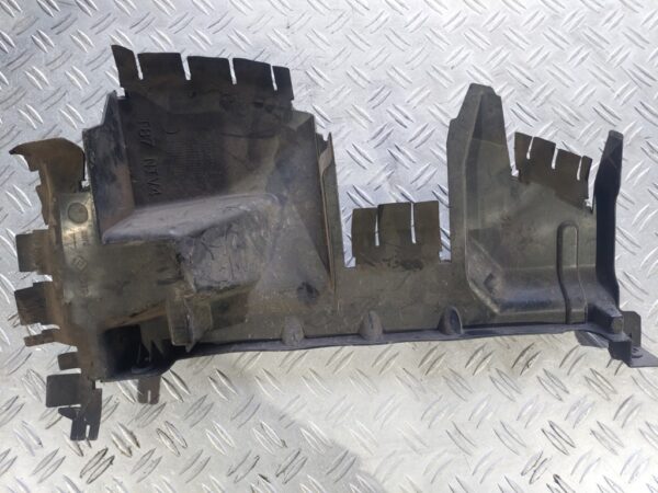 20251016_164152.jpg Deflector aer Peugeot 5008 1.6 HDi cod 9686133980