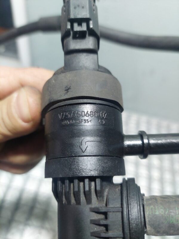 20251022_165214-rotated-1.jpg Valva solenoid Peugeot 207 CC cod motor 5FV cod V757750680