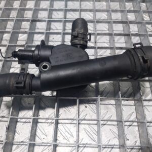 Flansa lichid racire Audi A4 B7 Sedan (8EC) 2.0 TDI cod motor BPW cod 038121132D