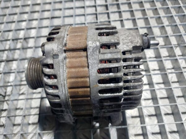 Alternator Nissan Juke 1.2 DIG-T cod 23100BV80A