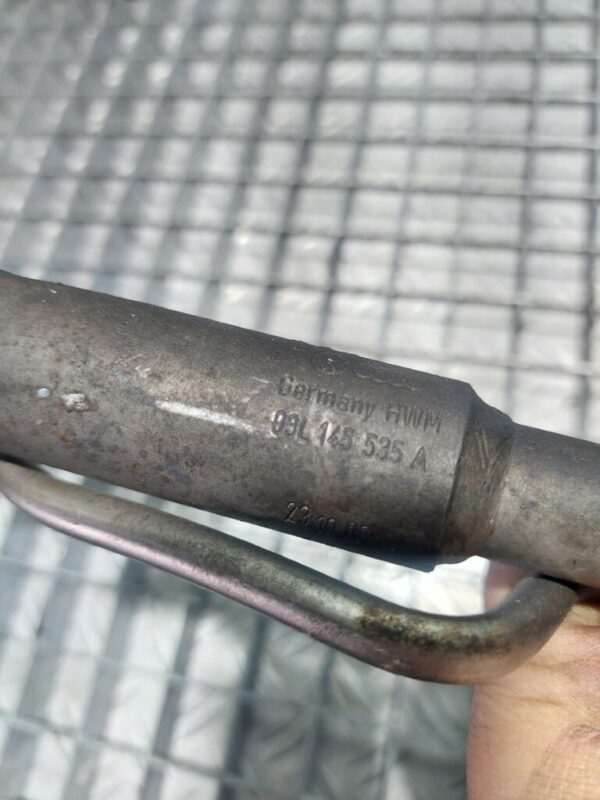 20251022_161626-rotated-1.jpg Conducta ulei turbo VW Passat B7 1.6 TDi cod motor CAY cod 03L145535A