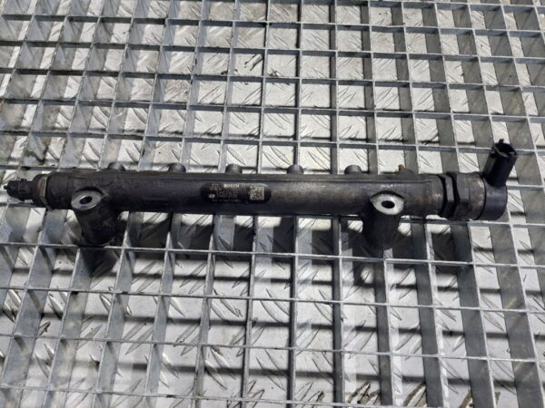Rampa injectoare cu regulator Kia Sportage 2.0 CRDI cod 3140027400 / 0445214085