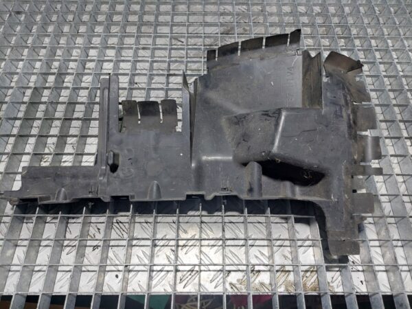 Deflector aer Peugeot 5008 1.6 HDI cod 9670111980
