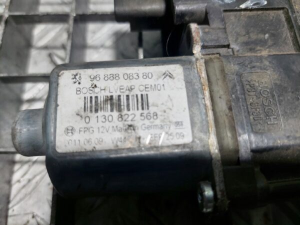 Motoras macara geam usa dreapta Peugeot 508 I SW cod 9688808380