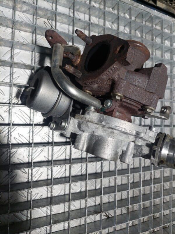 Turbina Dacia Duster SUV 1.5 dCi cod motor K9K656 cod 54389700006