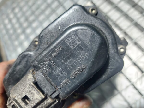 20251028_211810.jpg Supapa EGR Volkswagen Passat B6 2.0 TDI cod motor CBAB cod 03L131501G