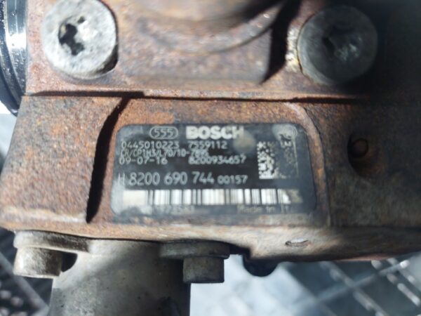 Pompa de inalta presiune Renault Trafic 2 2.0 dCi cod motor M9R 833 cod 0445010223