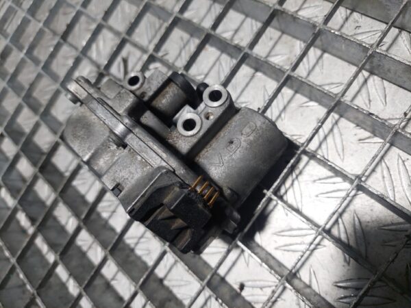 20251113_165105.jpg Clapeta acceleratie Audi A6 C6 Sedan (4F2) 2.7 TDI cod motor BPP cod 059129086D