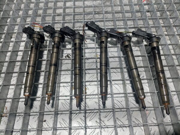Injector Audi A6 2.7 TDI cod motor BPP cod 059130277AC / 0445115039