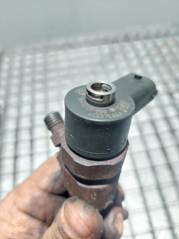 20251113_174241-rotated-1.jpg Injector Fiat Doblo 1.6 JTD euro 5 66KW cod motor 263A4000 cod 0445110300