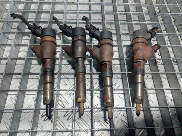 Injector Peugeot Boxer 2.2 HDi cod motor 4HY cod 9653594280