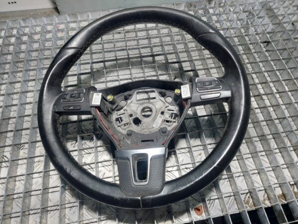 Volan cu comenzi Vw Passat B6 1.6 TDI cod 3C8419091BC