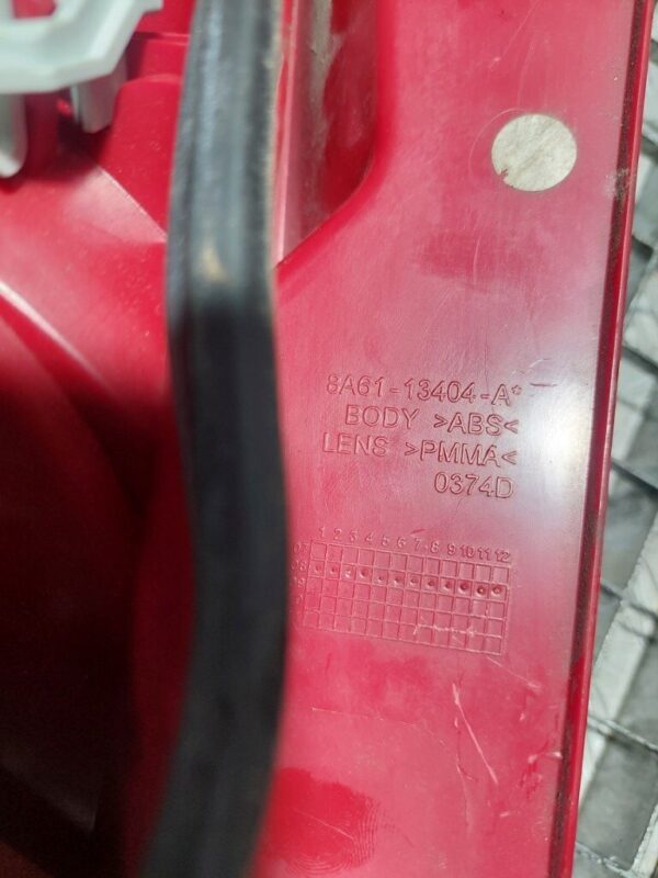 Stop dreapta Ford Fiesta 6 cod 8A6113404A