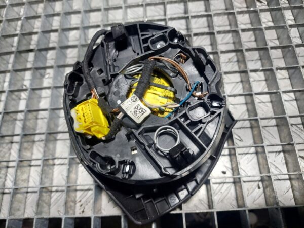 Airbag volan Volkswagen Passat B7 cod 3C8880201L