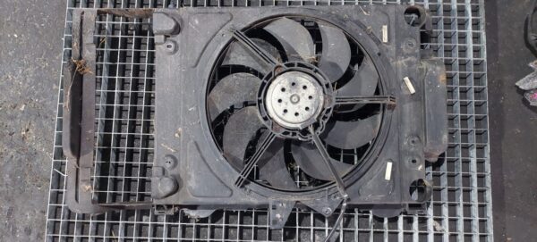 Electroventilator Audi A2 (8Z0) cod 8Z0121207B