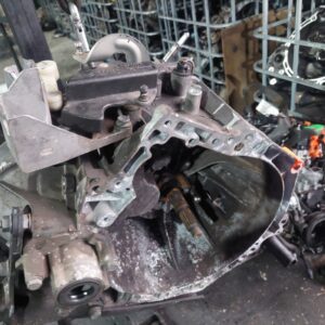 20251221_142554.jpg Cutie viteze manuala Citroen C2 1.6 HDi cod motor 9HZ cod 20DP72