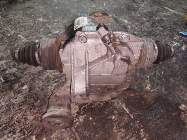 Diferential spate BMW X3 E83 motor M57N2 3.0D cod 375538-01 raport 3.23