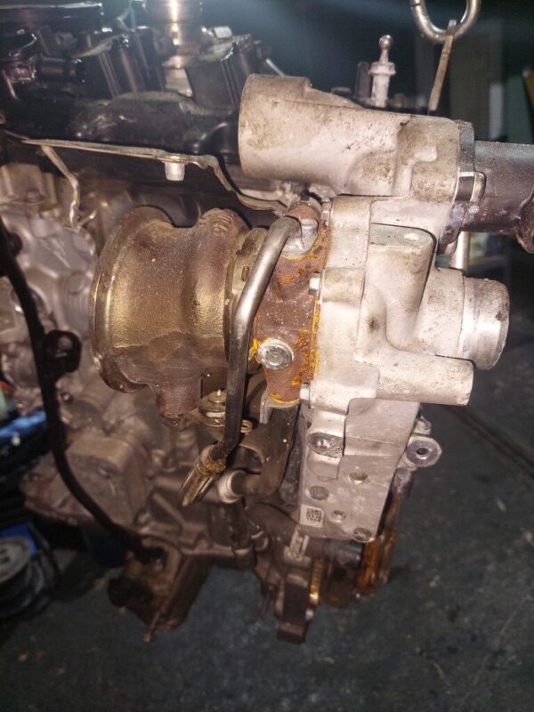Turbina Peugeot 3008 1.2 THP 131 CP cod motor HNO5 cod 9825982080