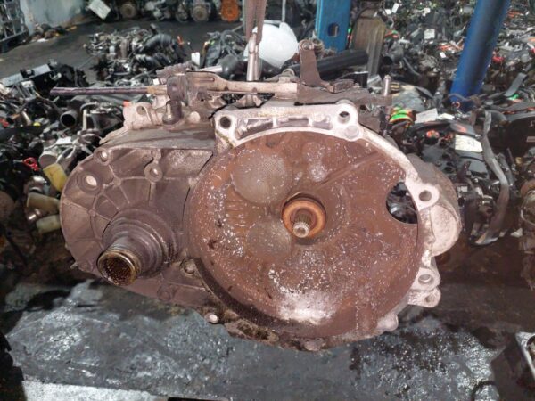 Cutie viteze manuala 6 trepte Seat Alahmbra 1.9 TDI 130 CP cod FUX Cutie viteze manuala 6 trepte Seat Alahmbra 1.9 TDI 130 CP cod FUX