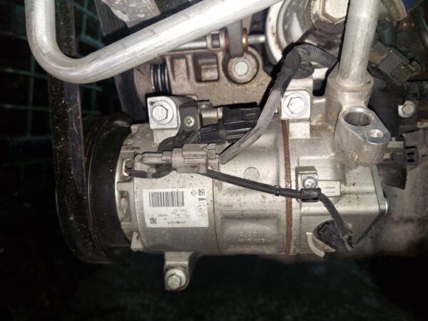 Compresor AC Renault Clio 4 1.5 DCI cod motor K9K_629 cod 926008582R