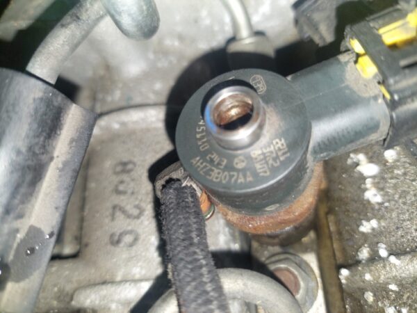 Injector Alfa Romeo 147 1.9 JTD 150 CP 2000 - 2010 cod motor 937A5000 cod 0445110243